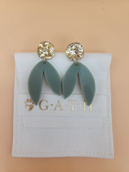 Gum leaf glitter dangle stud earrings