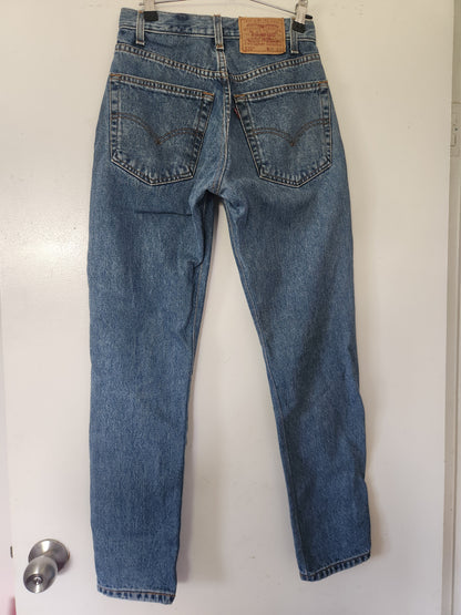 Vintage Levis Jeans 570 66cm waist